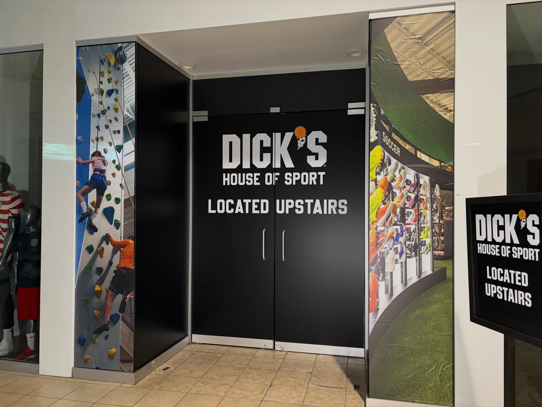 Dick's House of Sport wall and window graphics